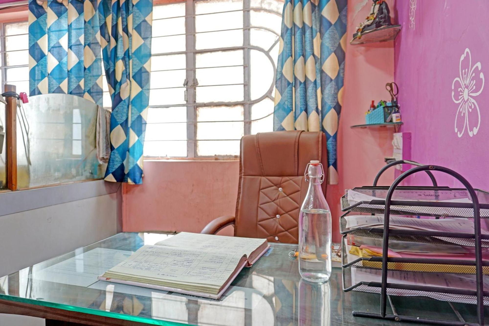 Spot On Hotel Prakash Residency, Near Hanuman Gym Ajmera Colony, Pimpri Εξωτερικό φωτογραφία