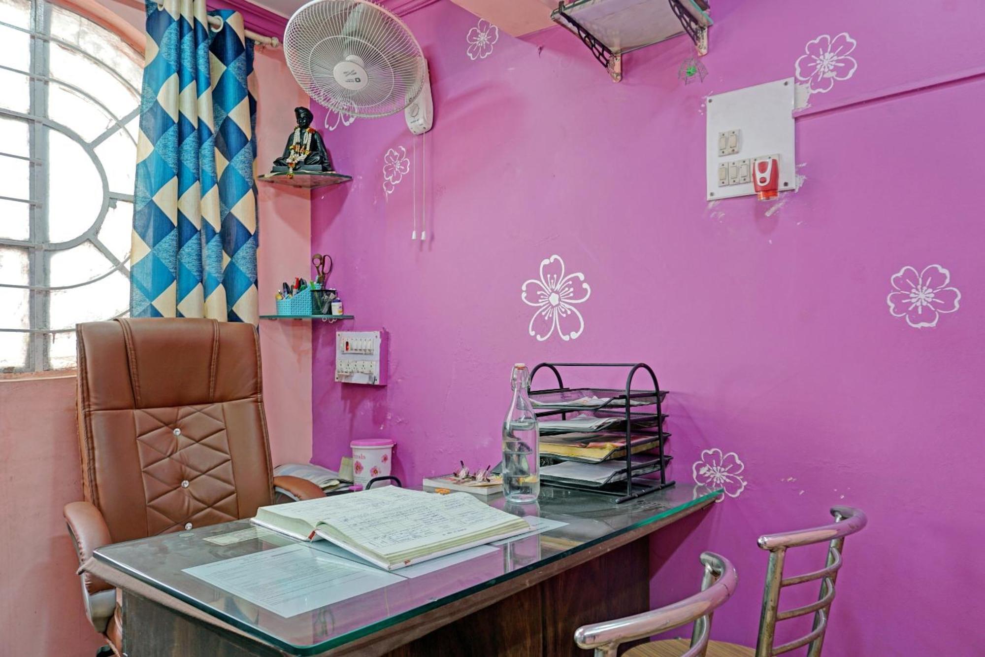 Spot On Hotel Prakash Residency, Near Hanuman Gym Ajmera Colony, Pimpri Εξωτερικό φωτογραφία